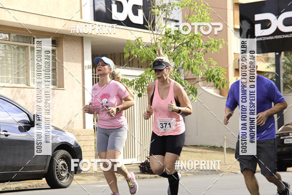 Buy your photos of the eventOutubro Rosa ALICC - 2 Corrida e Caminhada 2019 on Fotop