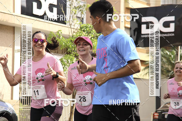 Buy your photos of the eventOutubro Rosa ALICC - 2 Corrida e Caminhada 2019 on Fotop