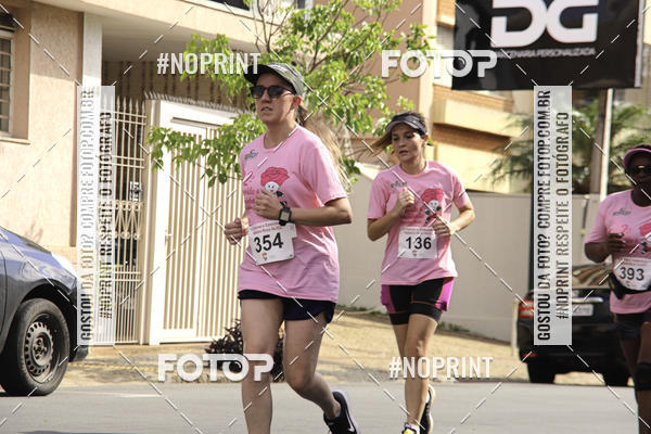 Buy your photos of the eventOutubro Rosa ALICC - 2 Corrida e Caminhada 2019 on Fotop