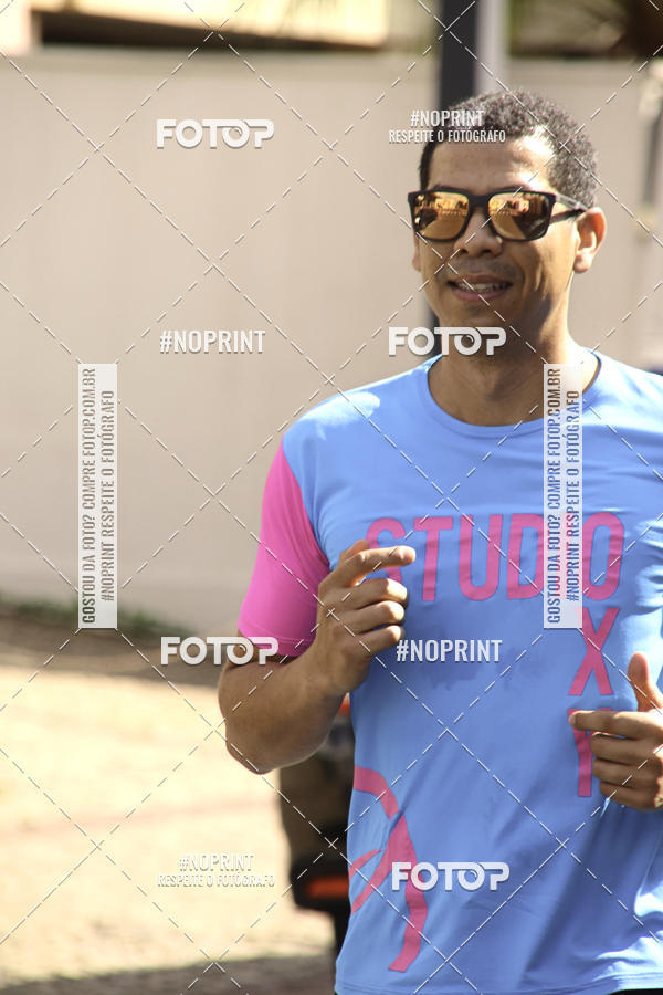 Buy your photos of the eventOutubro Rosa ALICC - 2 Corrida e Caminhada 2019 on Fotop