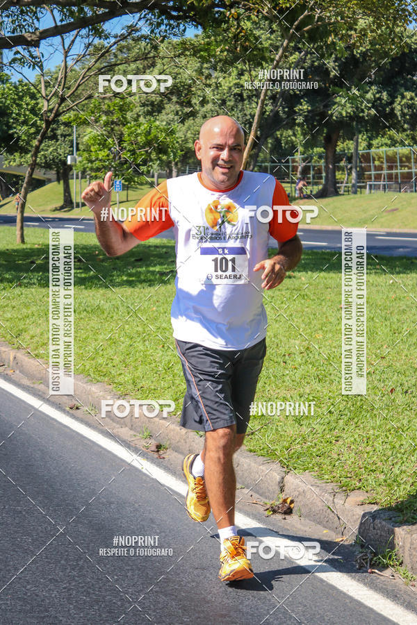 Compre suas fotos do evento31 Corrida e Caminhada dos Engenheiros e Arquitetos no Fotop
