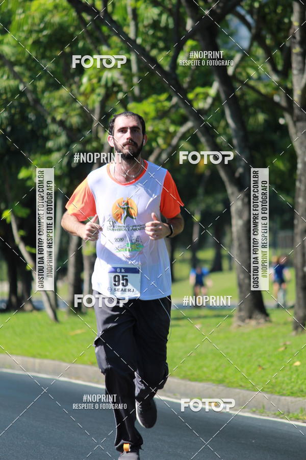 Buy your photos of the event31 Corrida e Caminhada dos Engenheiros e Arquitetos on Fotop