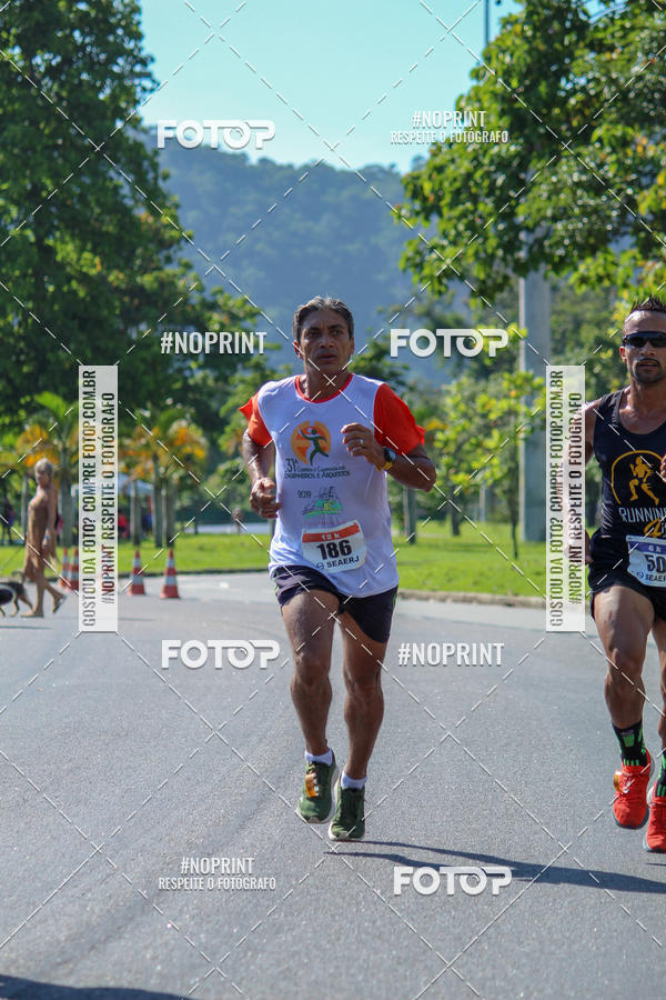 Buy your photos of the event31 Corrida e Caminhada dos Engenheiros e Arquitetos on Fotop