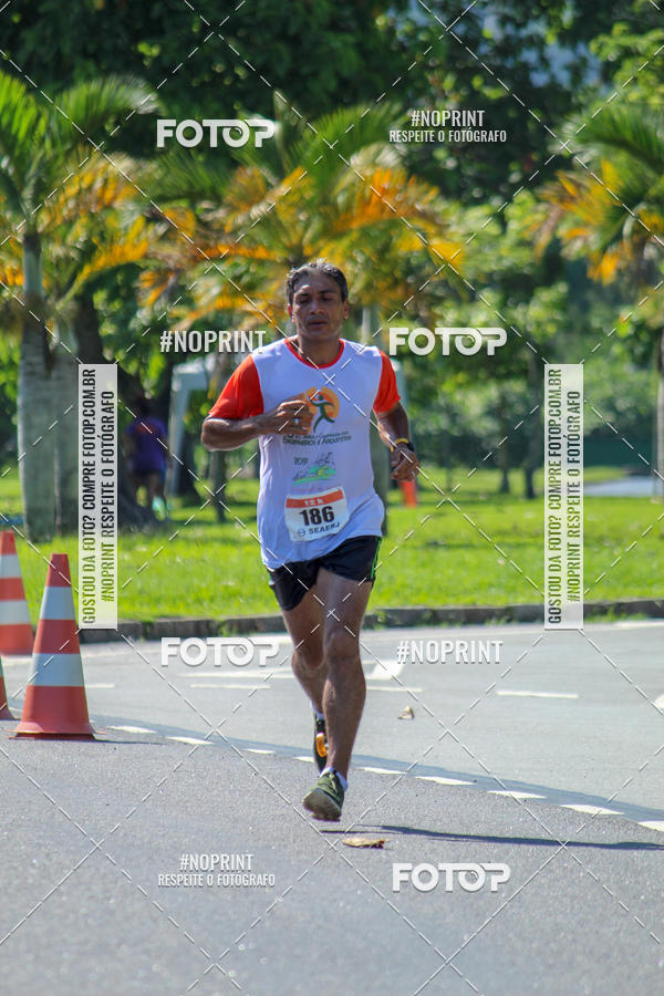 Buy your photos of the event31 Corrida e Caminhada dos Engenheiros e Arquitetos on Fotop