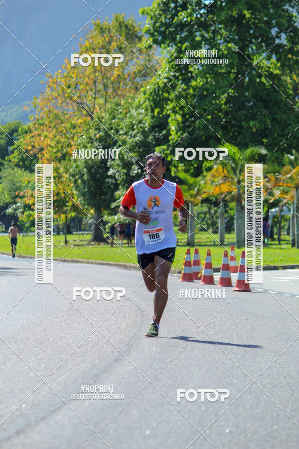 Buy your photos of the event31 Corrida e Caminhada dos Engenheiros e Arquitetos on Fotop