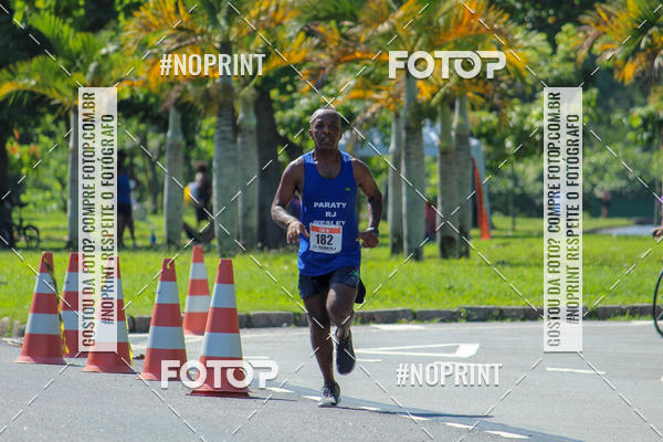Buy your photos of the event31 Corrida e Caminhada dos Engenheiros e Arquitetos on Fotop