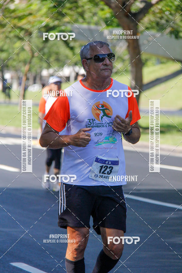 Buy your photos of the event31 Corrida e Caminhada dos Engenheiros e Arquitetos on Fotop