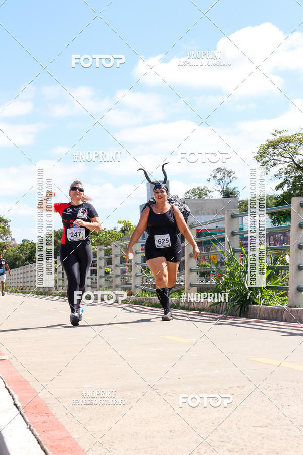 Achetez vos photos de l'vnementThe Running Dead sur Fotop