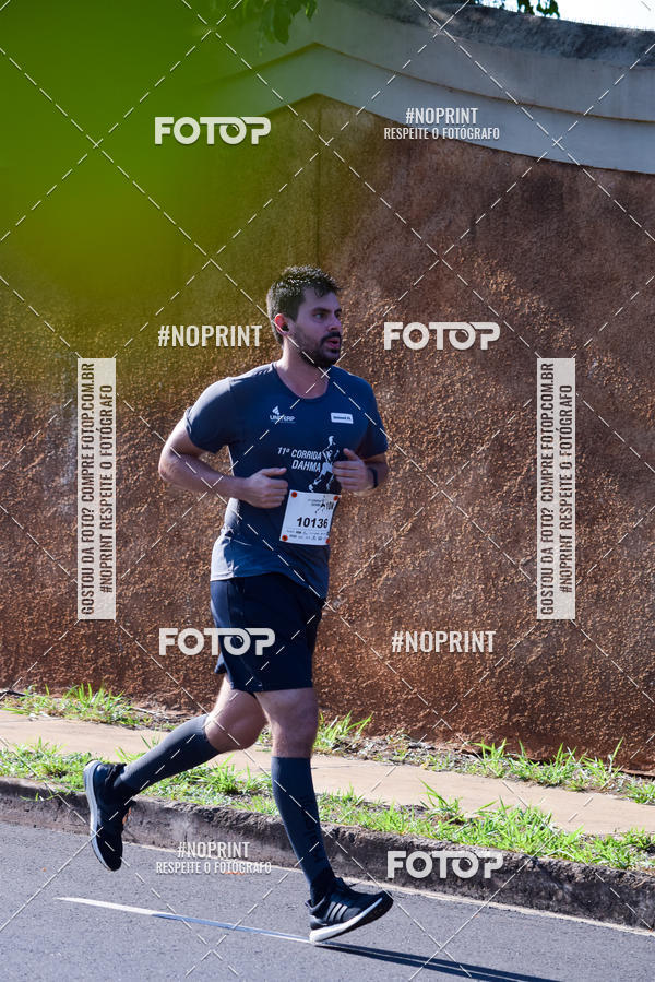 Buy your photos of the event11� Corrida Dahma on Fotop