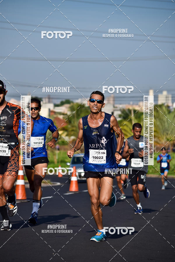Buy your photos of the event11� Corrida Dahma on Fotop