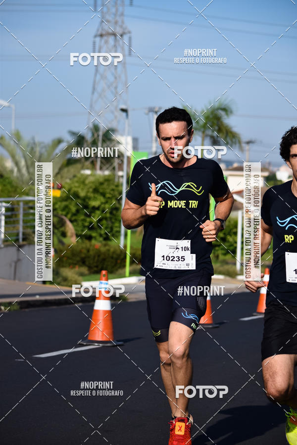 Buy your photos of the event11� Corrida Dahma on Fotop