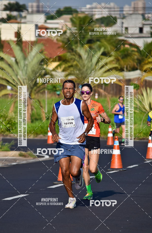 Buy your photos of the event11� Corrida Dahma on Fotop