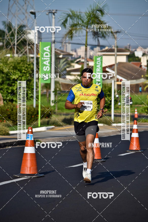 Buy your photos of the event11� Corrida Dahma on Fotop