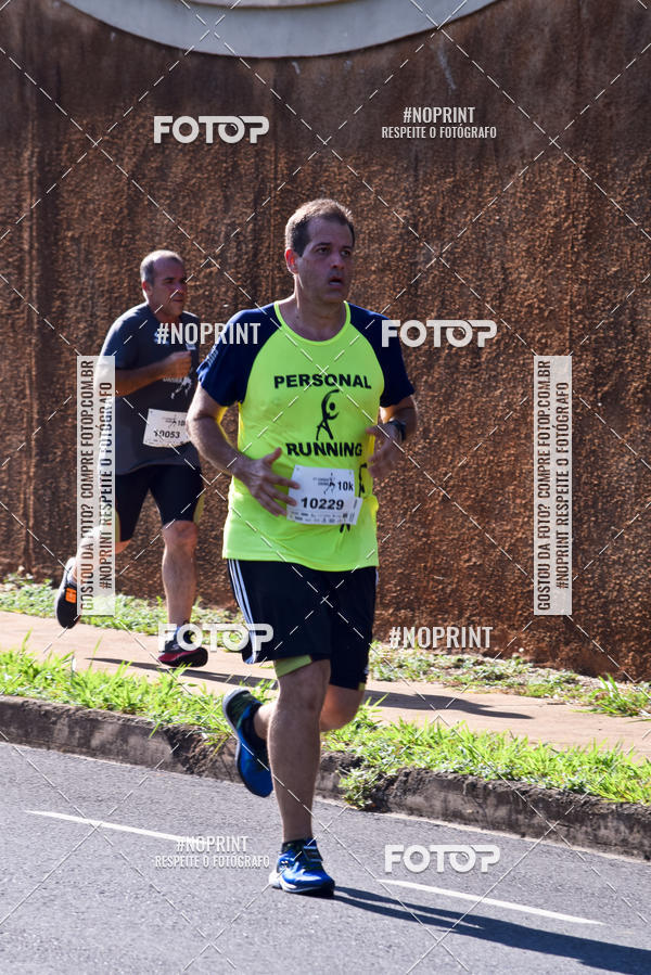 Buy your photos of the event11� Corrida Dahma on Fotop