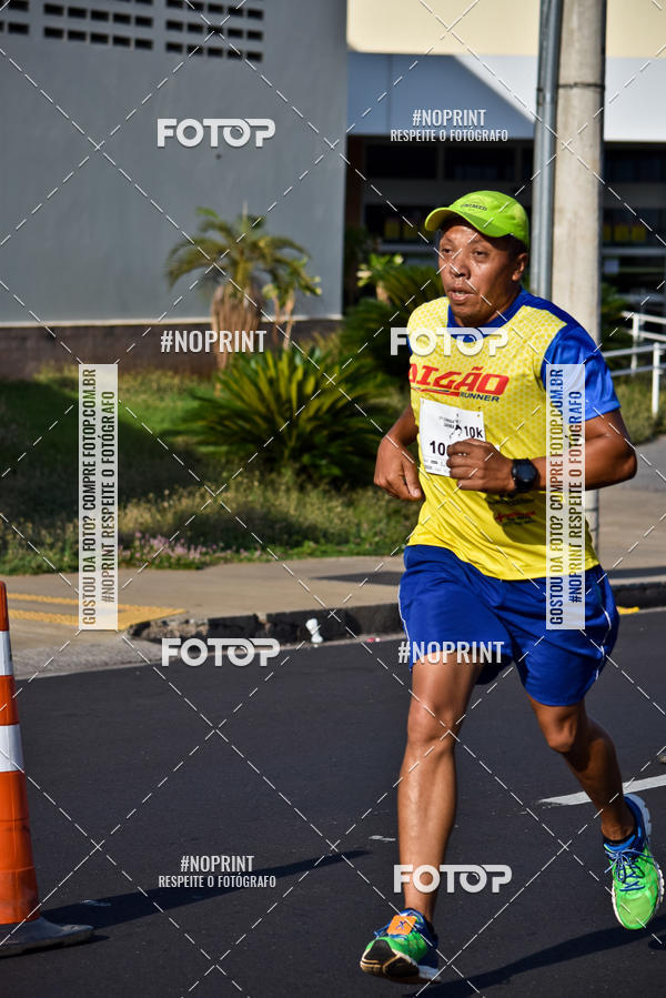 Buy your photos of the event11� Corrida Dahma on Fotop