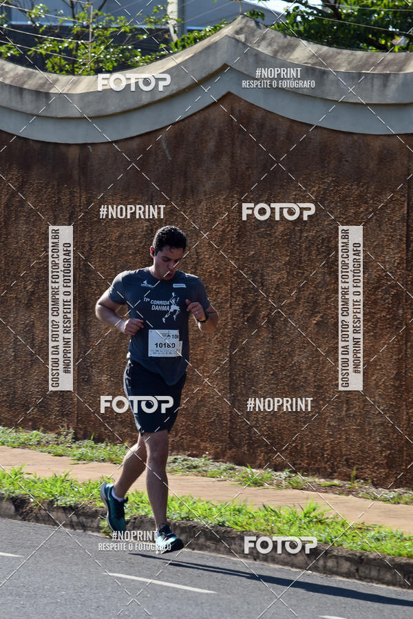 Buy your photos of the event11� Corrida Dahma on Fotop