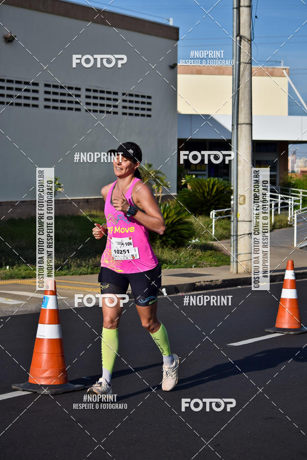 Buy your photos of the event11� Corrida Dahma on Fotop