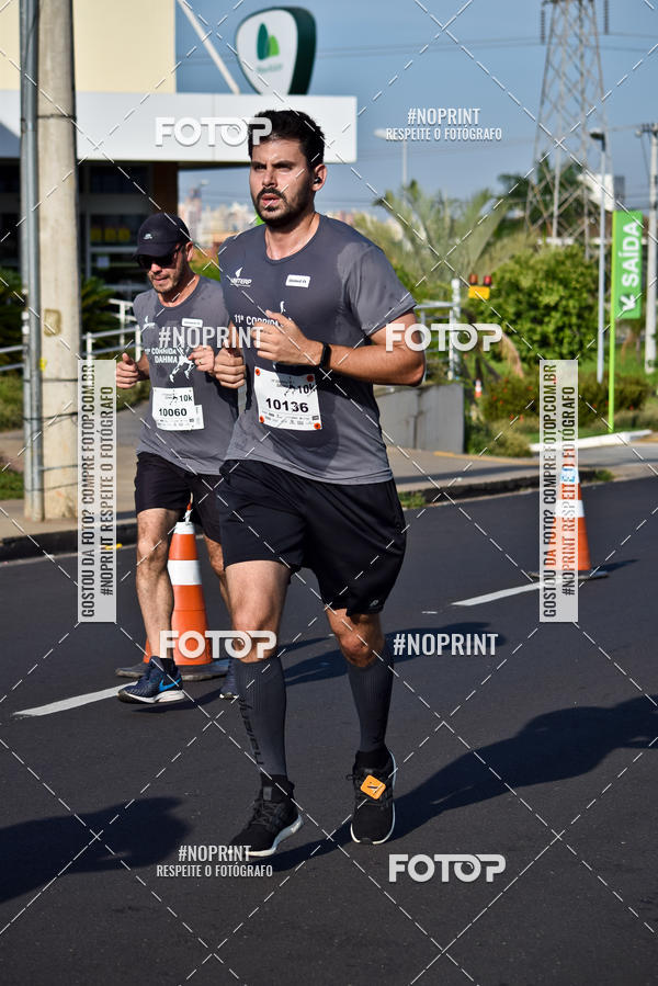 Buy your photos of the event11� Corrida Dahma on Fotop