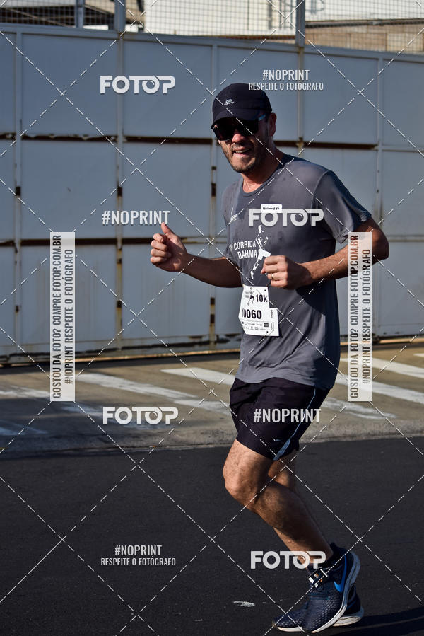 Buy your photos of the event11� Corrida Dahma on Fotop