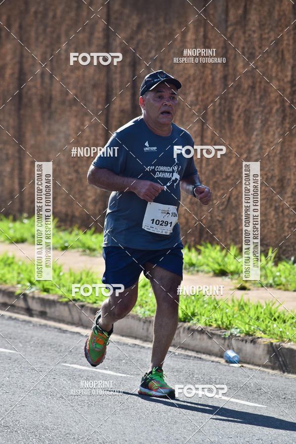 Buy your photos of the event11� Corrida Dahma on Fotop