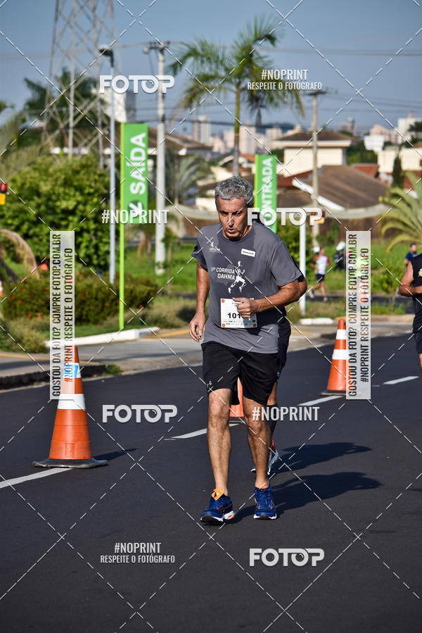 Buy your photos of the event11� Corrida Dahma on Fotop