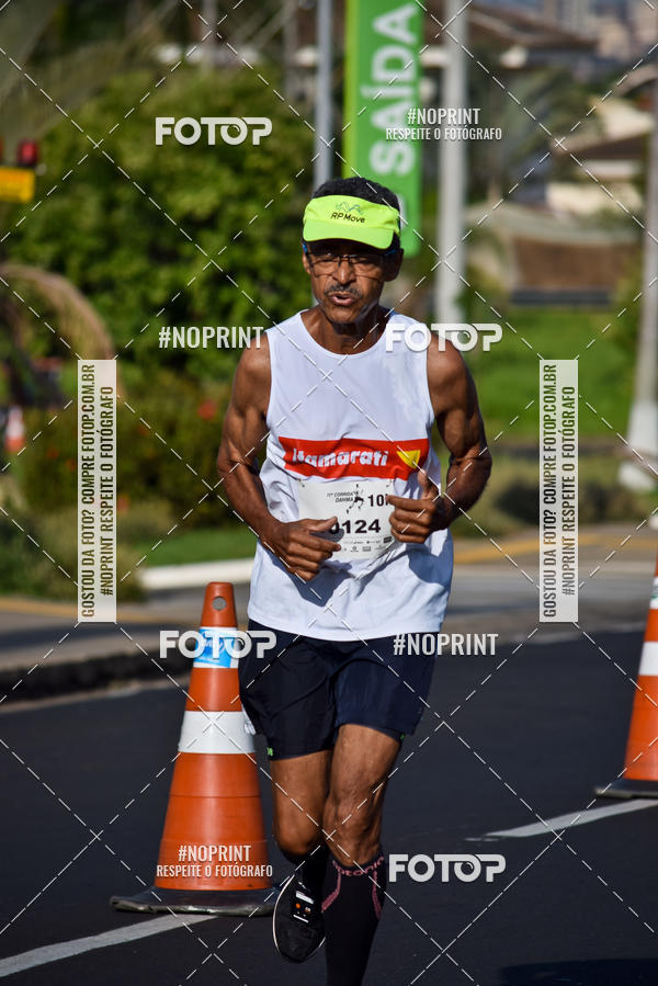 Buy your photos of the event11� Corrida Dahma on Fotop