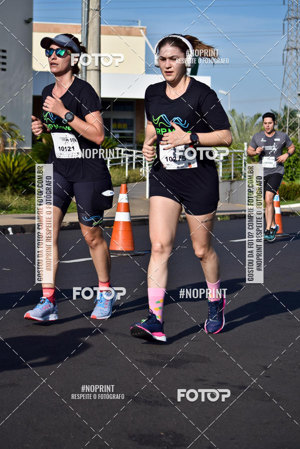 Buy your photos of the event11� Corrida Dahma on Fotop