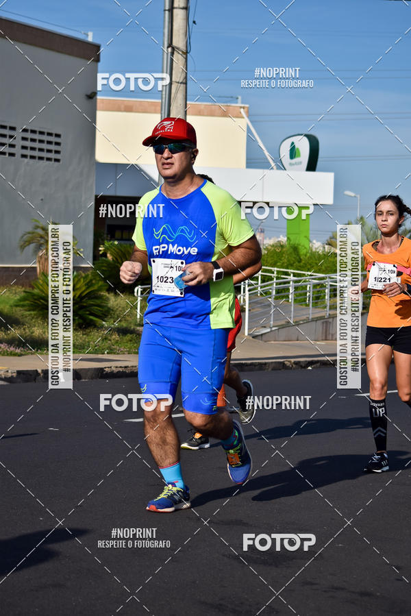 Buy your photos of the event11� Corrida Dahma on Fotop