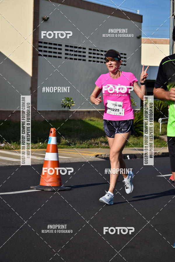 Buy your photos of the event11� Corrida Dahma on Fotop