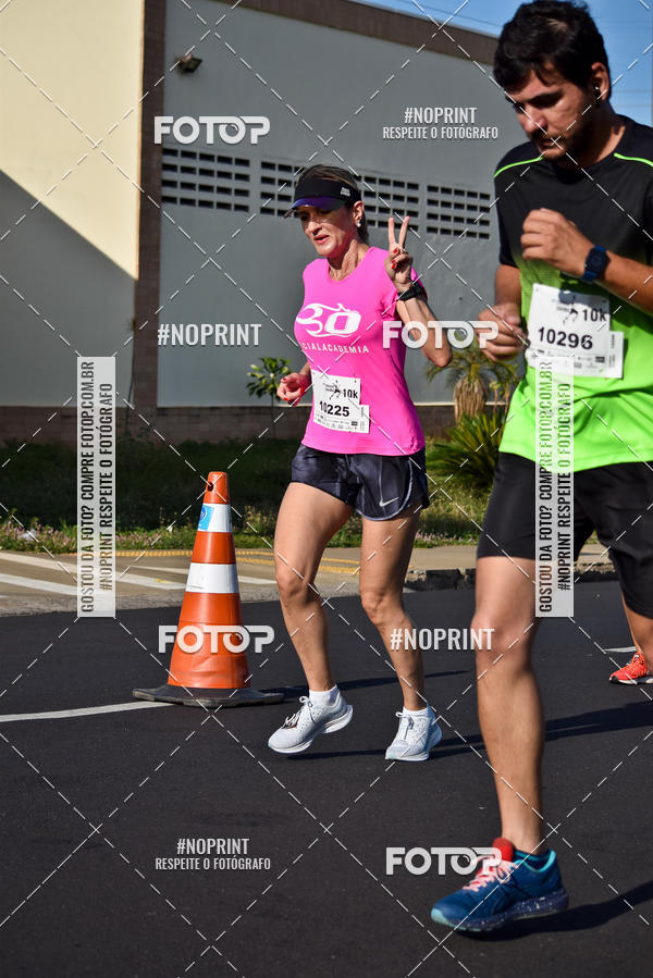 Buy your photos of the event11� Corrida Dahma on Fotop