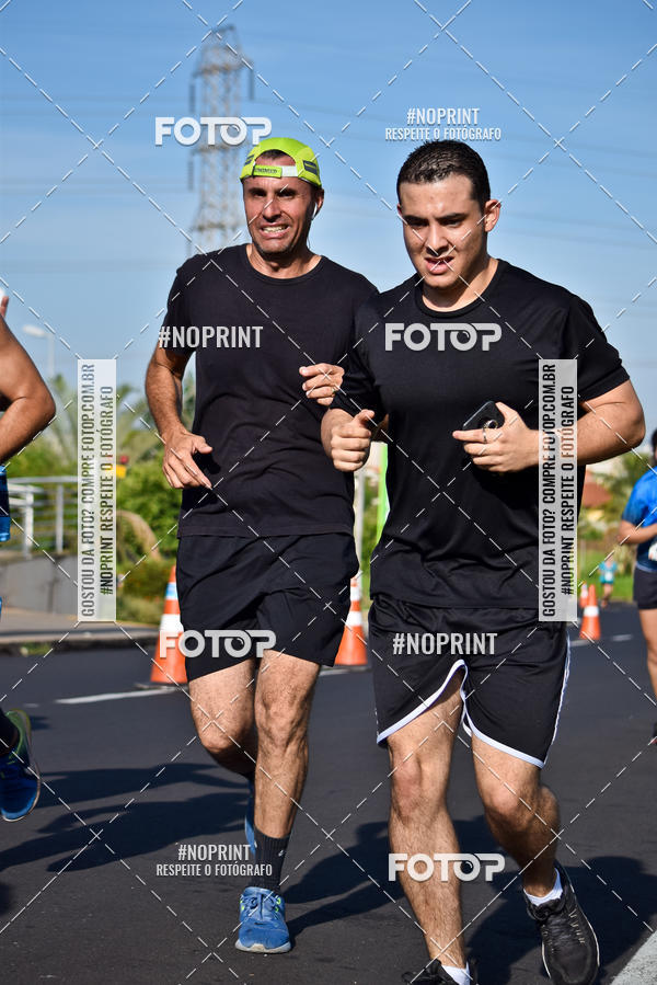 Buy your photos of the event11� Corrida Dahma on Fotop