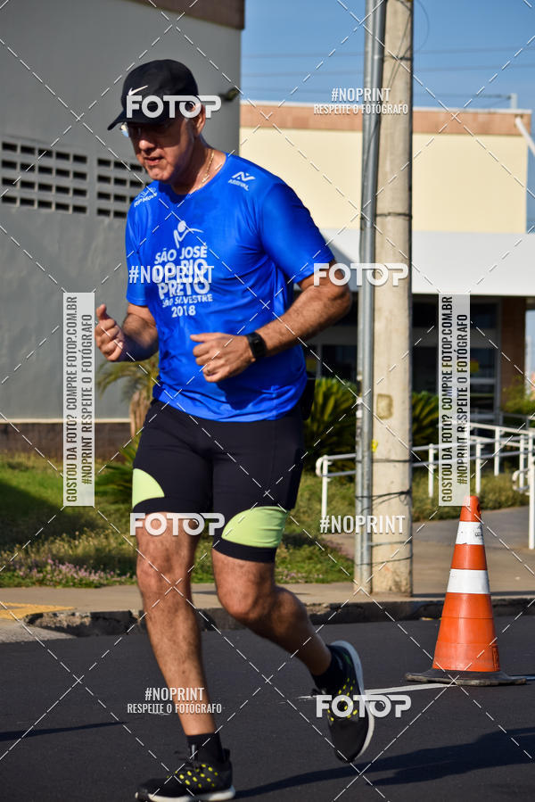 Buy your photos of the event11� Corrida Dahma on Fotop