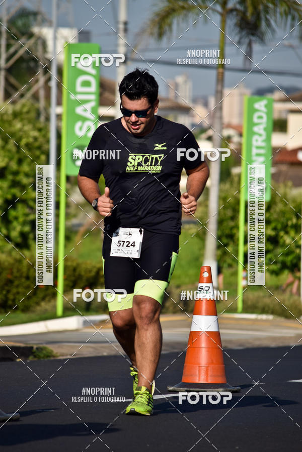 Buy your photos of the event11� Corrida Dahma on Fotop