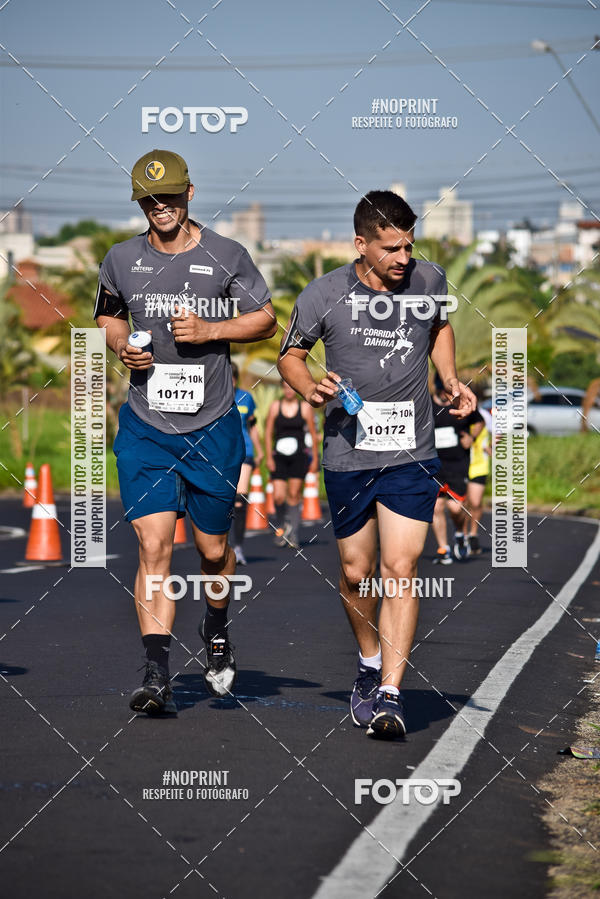 Buy your photos of the event11� Corrida Dahma on Fotop
