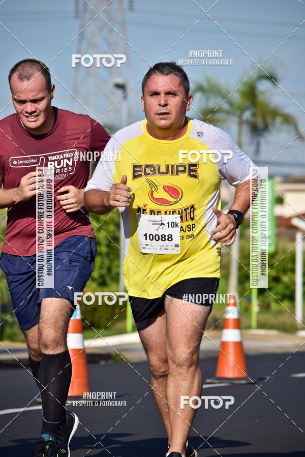 Buy your photos of the event11� Corrida Dahma on Fotop