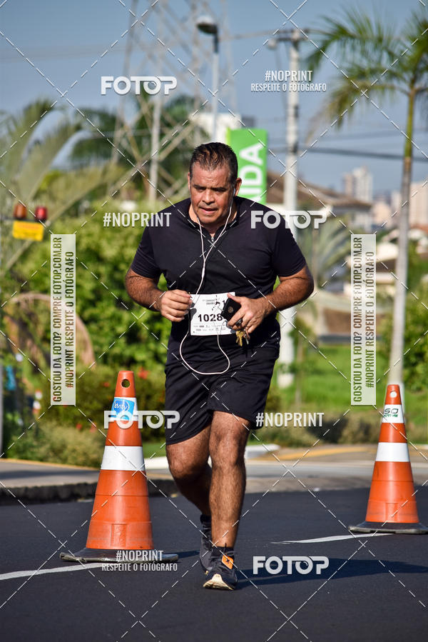 Buy your photos of the event11� Corrida Dahma on Fotop