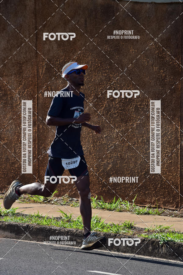 Buy your photos of the event11� Corrida Dahma on Fotop