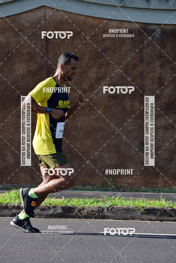 Buy your photos of the event11� Corrida Dahma on Fotop