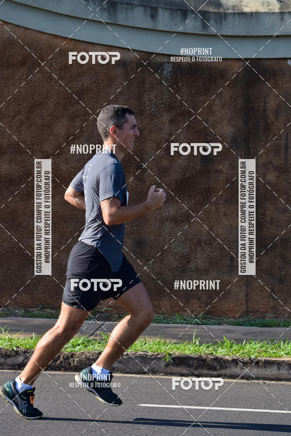 Buy your photos of the event11� Corrida Dahma on Fotop