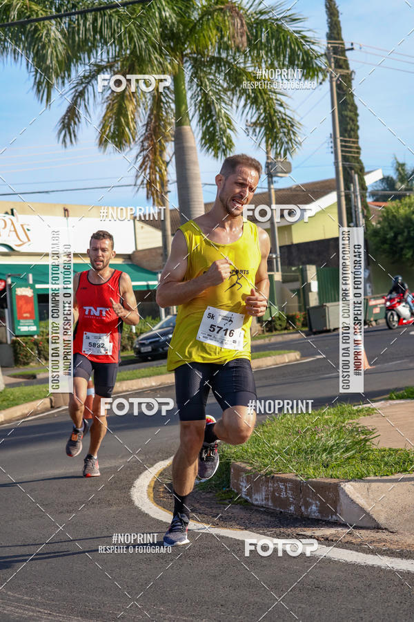 Buy your photos of the event11� Corrida Dahma on Fotop