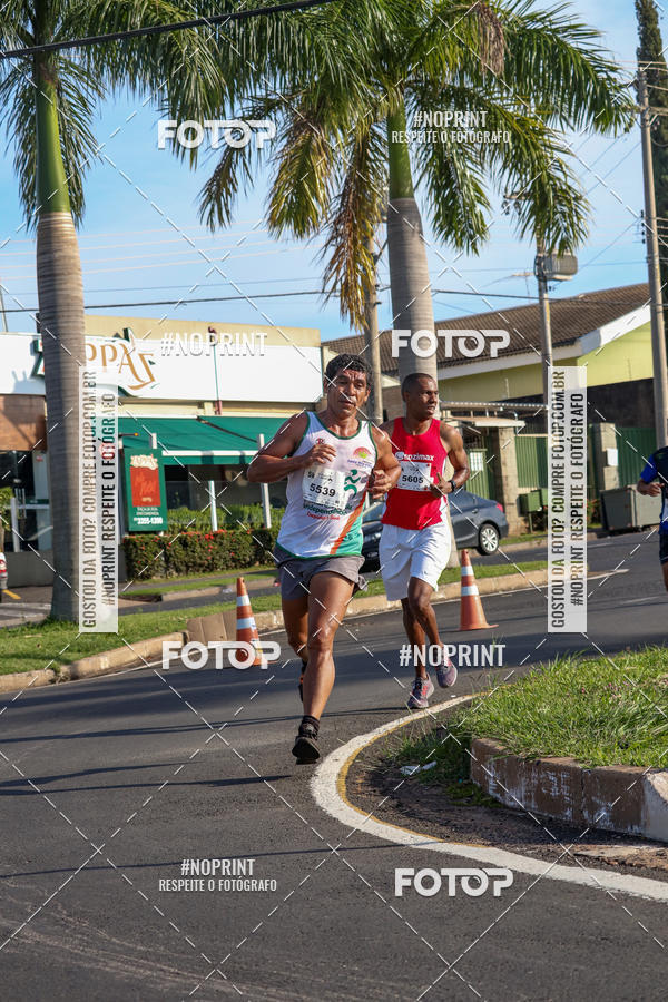 Buy your photos of the event11� Corrida Dahma on Fotop