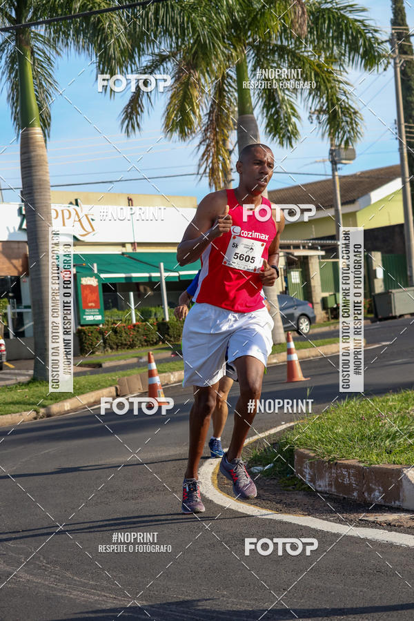 Buy your photos of the event11� Corrida Dahma on Fotop