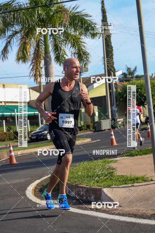 Buy your photos of the event11� Corrida Dahma on Fotop