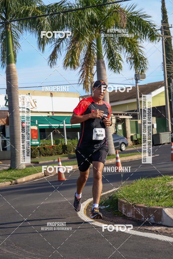 Buy your photos of the event11� Corrida Dahma on Fotop