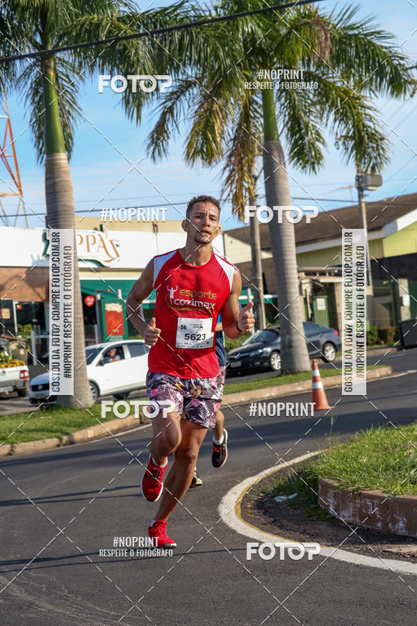 Buy your photos of the event11� Corrida Dahma on Fotop