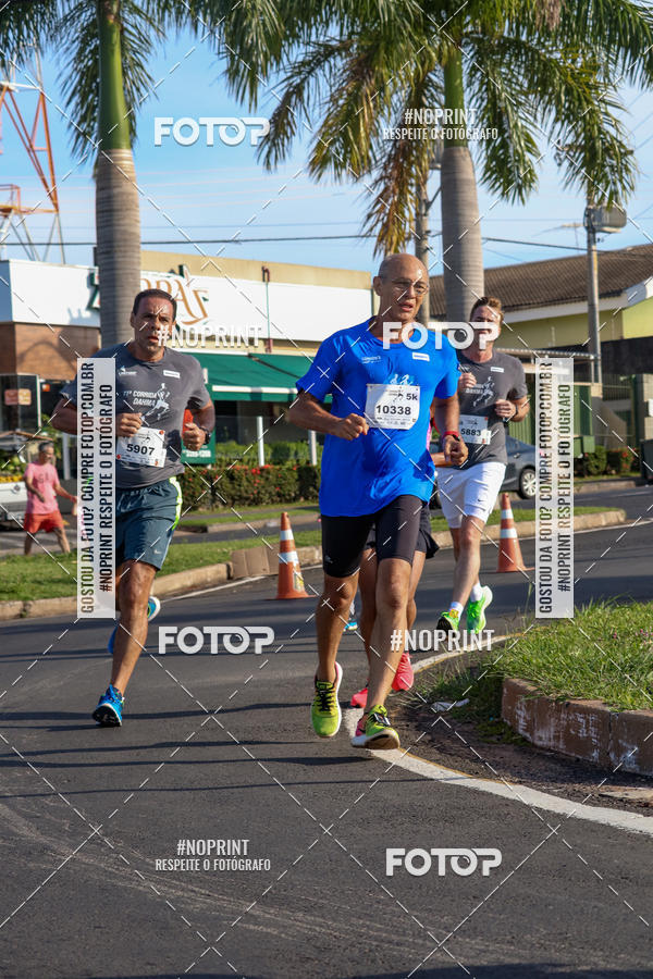 Buy your photos of the event11� Corrida Dahma on Fotop