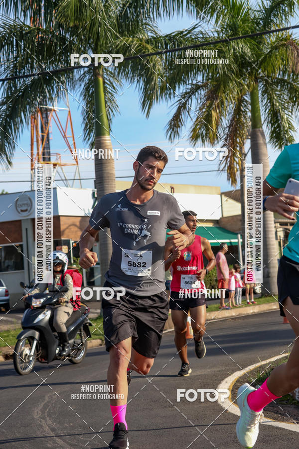 Buy your photos of the event11� Corrida Dahma on Fotop
