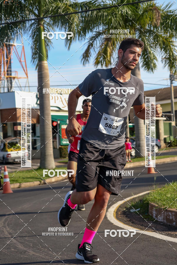 Buy your photos of the event11� Corrida Dahma on Fotop