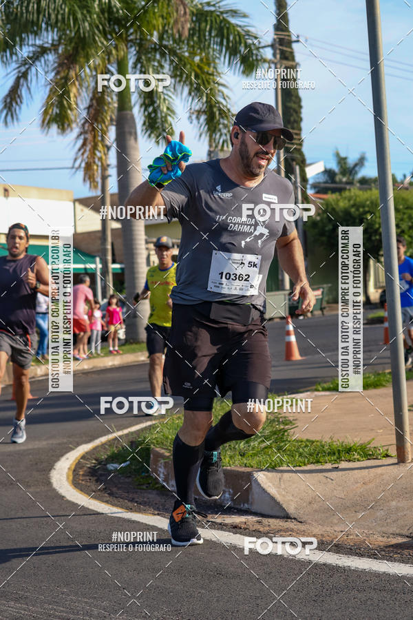 Buy your photos of the event11� Corrida Dahma on Fotop
