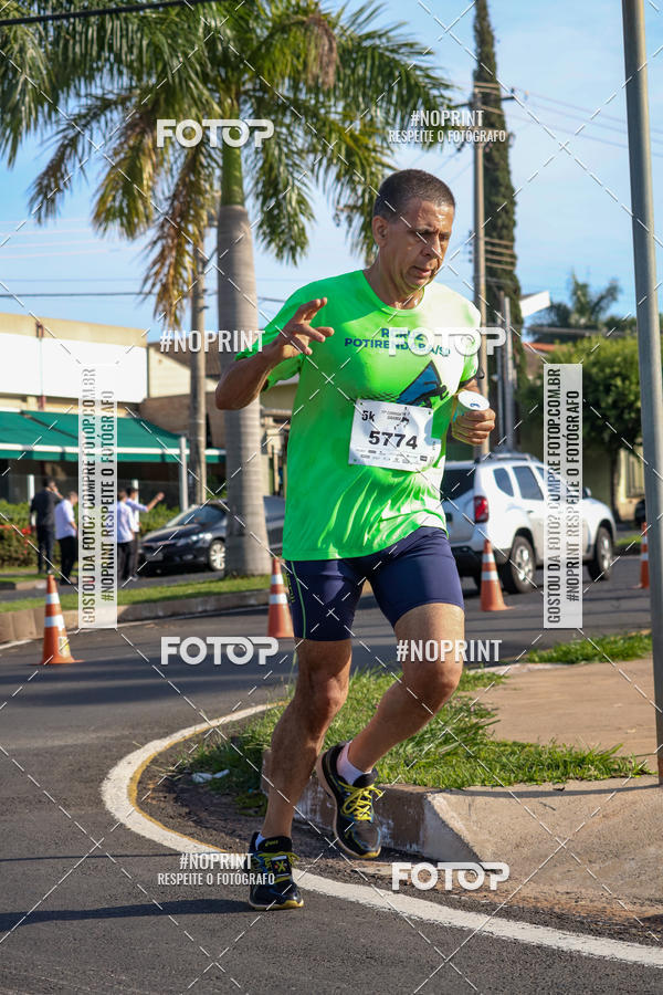 Buy your photos of the event11� Corrida Dahma on Fotop